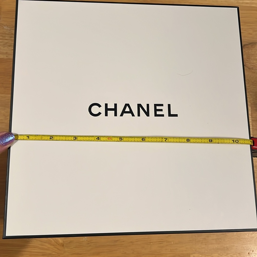 Chanel Luxury Gift Box - Picture 2 of 7
